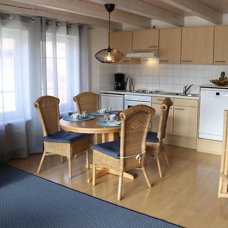 Gaestehaus Maeder Am Hafen Uhldingen-Mühlhofen Quarto foto