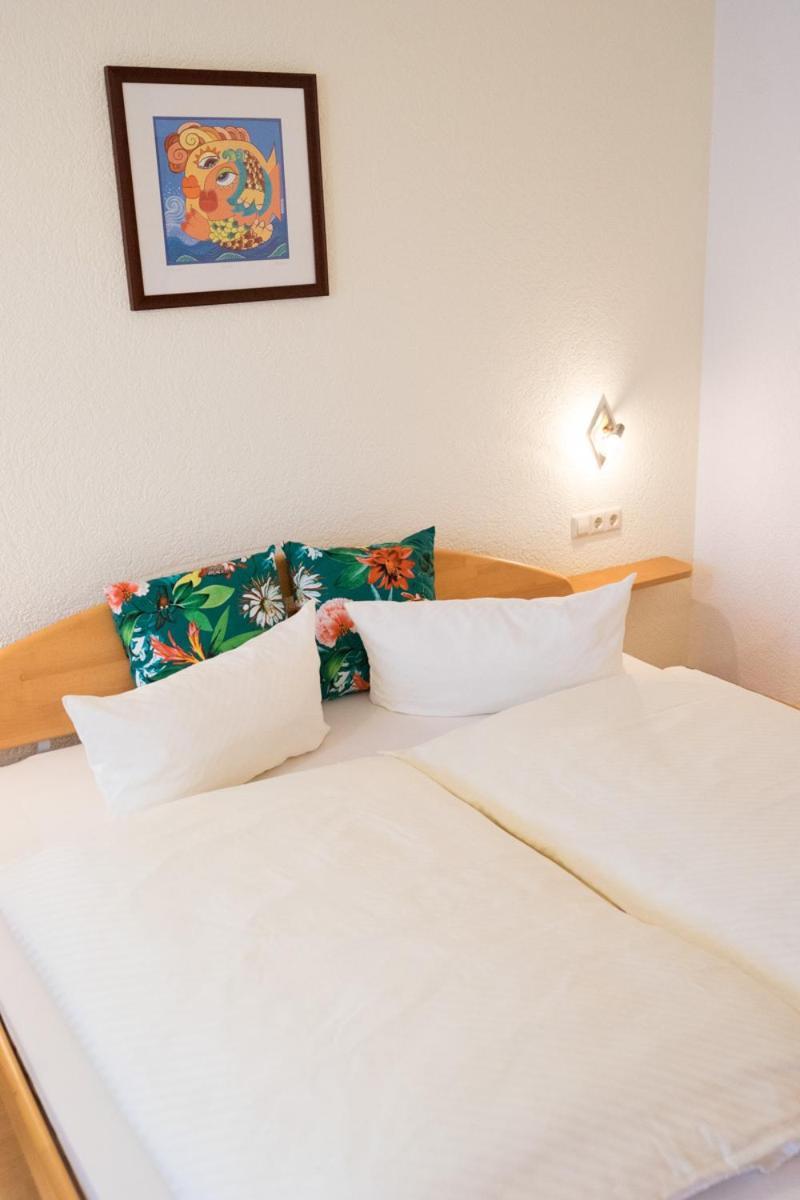 Gaestehaus Maeder Am Hafen Uhldingen-Mühlhofen Quarto foto