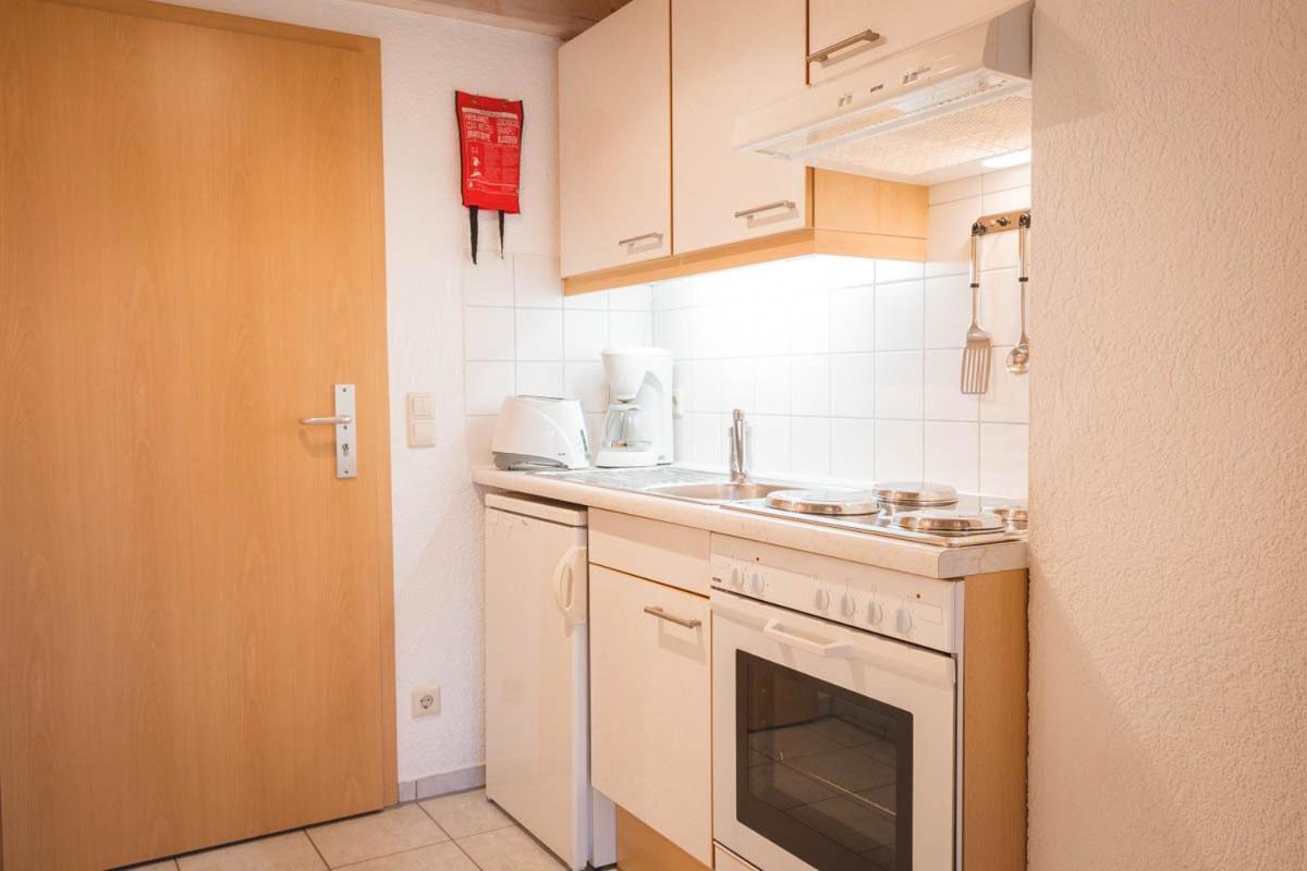 Gaestehaus Maeder Am Hafen Uhldingen-Mühlhofen Quarto foto