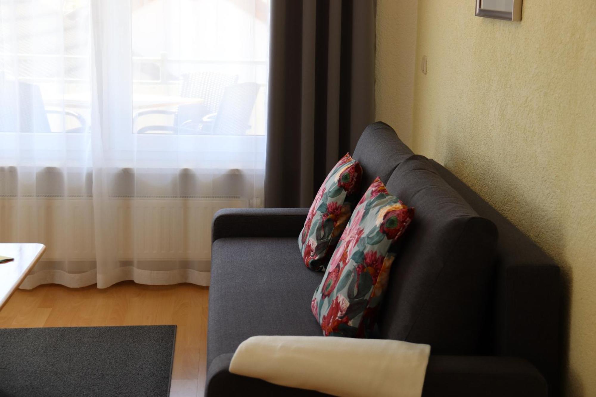 Gaestehaus Maeder Am Hafen Uhldingen-Mühlhofen Quarto foto